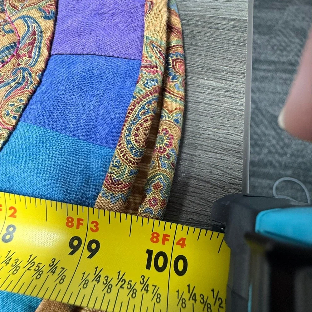 Handmade Double Wedding Ring Quilt Paisley Patchwork Scalloped Edge 88x100